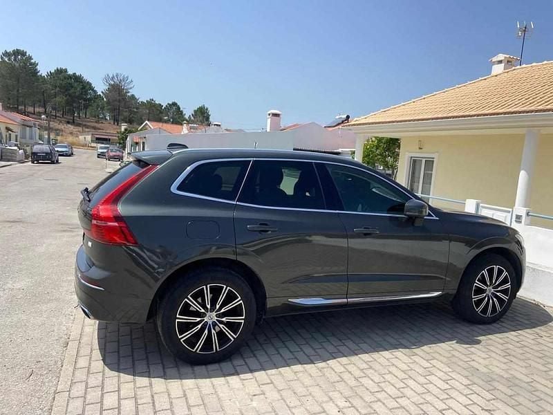 Usado Volvo XC60 299 HP (219 kW) 2020 Cinzento SUV