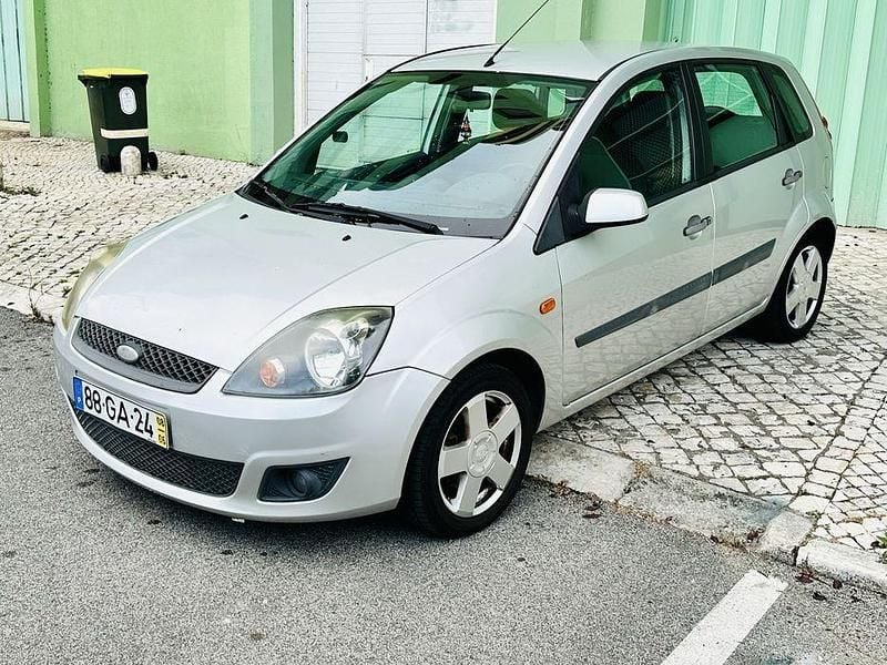 Usado 2008 Ford Fiesta Citadino | € 1.750 (Super Preço) - Imagem 1/4