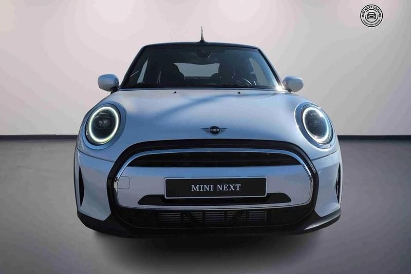 Usado Mini Cooper Cabriolet Classic 136 HP (100 kW) 2023 Branco Cabrios