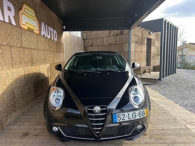 Usado Alfa Romeo MiTo 120 HP (88 kW) 2011 Preto Citadino