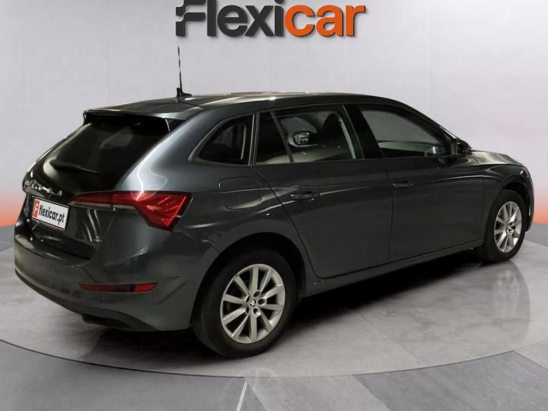 Usado Skoda Scala Style 95 HP (69 kW) 2021 Cinza Citadino