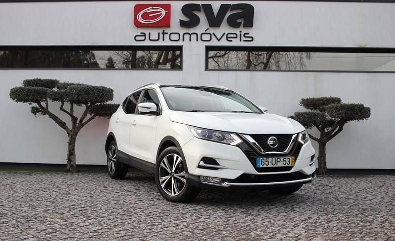 Usado Nissan Qashqai N-Connecta 110 HP (80 kW) 2018 Branco SUV