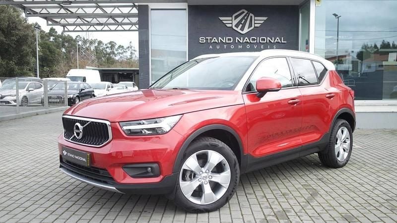 Vermelho Usado 2019 Volvo XC40 Momentum SUV | € 29.500 (Preço justo) - Imagem 1/4