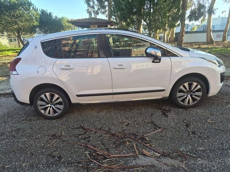Usado 2015 Peugeot 3008 Sedan | € 12.500 (Caro) - Imagem 1/4