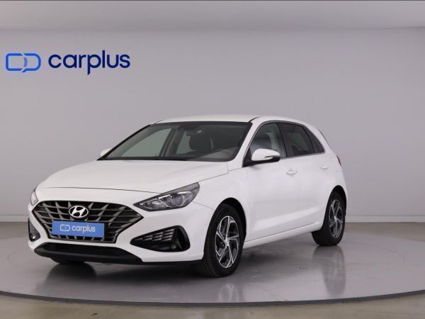 Branco Usado 2023 Hyundai i30 Style | € 21.850 (Preço justo) - Imagem 1/4