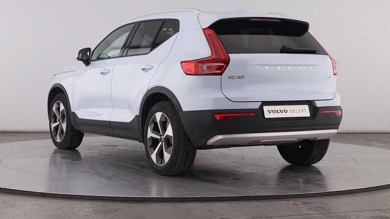 Usado Volvo XC40 163 HP (119 kW) 2025 Azul SUV