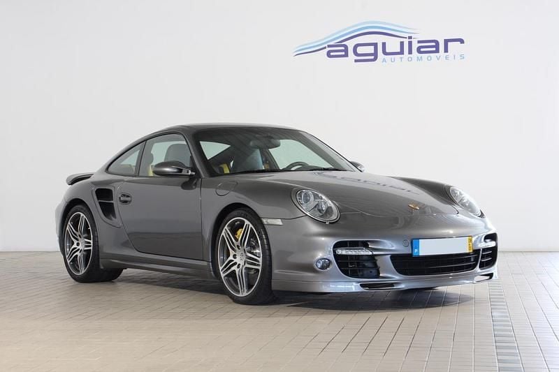 Cinzento Usado 2008 Porsche 911 | € 120.000 - Imagem 1/4
