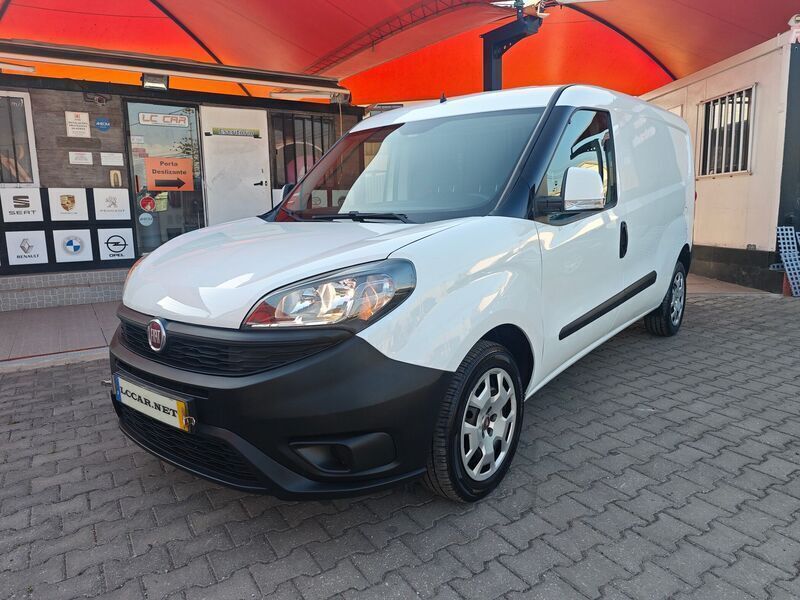 Branco Usado 2020 Fiat Doblò Monovolume | € 12.909 (Bom preço) - Imagem 1/4