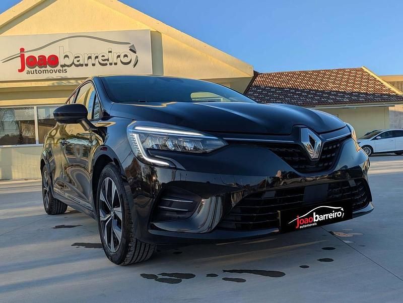 Usado Renault Clio V 100 HP (73 kW) 2023 Preto