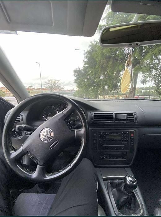 Usado 2005 VW Passat Sedan | € 6.000 (Preço justo) - Imagem 1/4