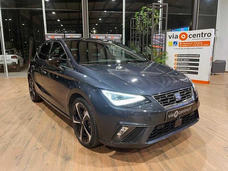 Cinza antracite Usado 2022 Seat Ibiza FR Citadino | € 17.500 (Preço justo) - Imagem 1/4