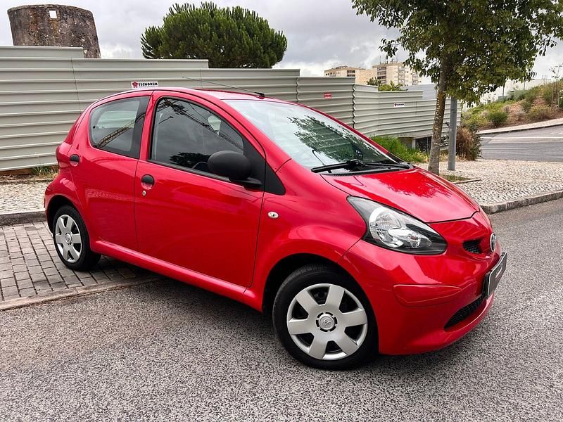 Vermelho Usado 2008 Toyota Aygo Citadino | € 5.000 (Preço justo) - Imagem 1/4