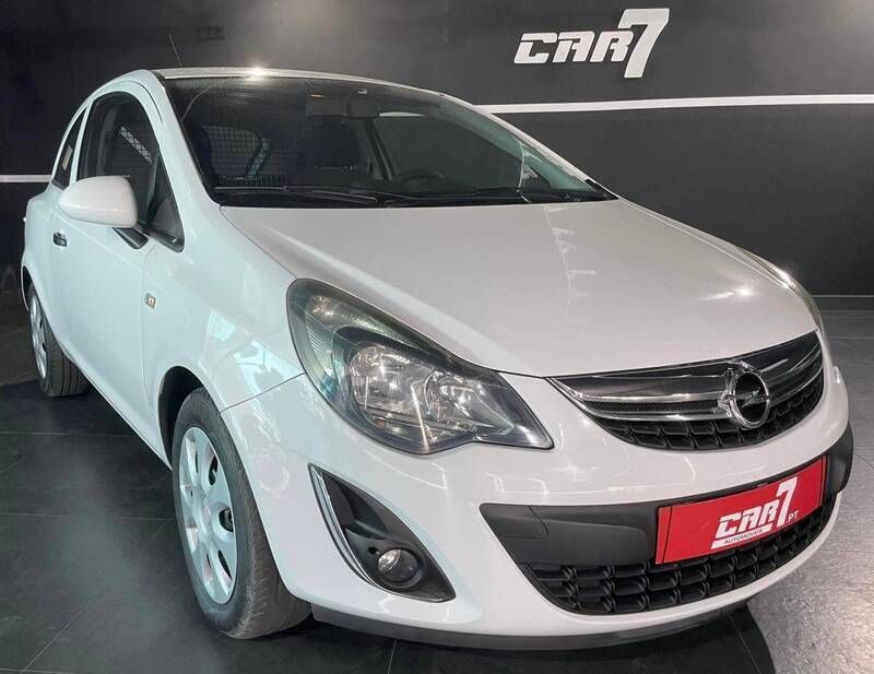 Branco Usado 2013 Opel Corsa Citadino | € 6.750 (Caro) - Imagem 1/4