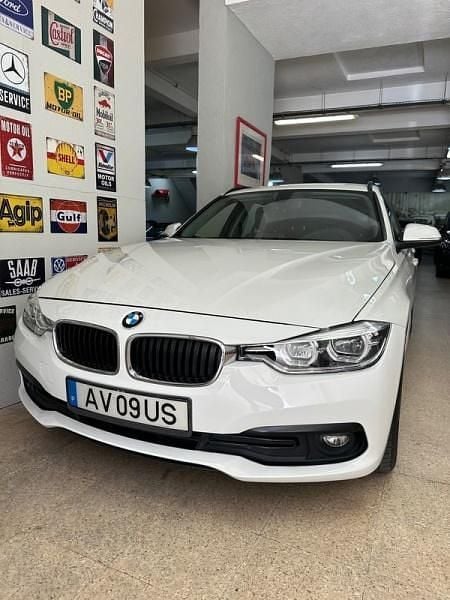 Usado BMW 320 Efficient Dynamics 190 HP (139 kW) 2018 Branco Carrinha