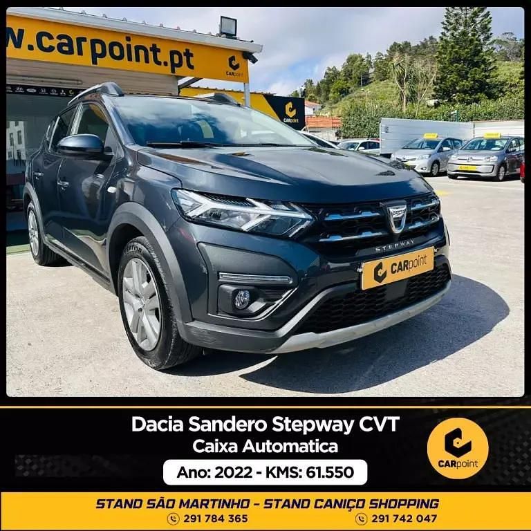 Usado Dacia Sandero Comfort 91 HP (66 kW) 2022 Cinzento Citadino