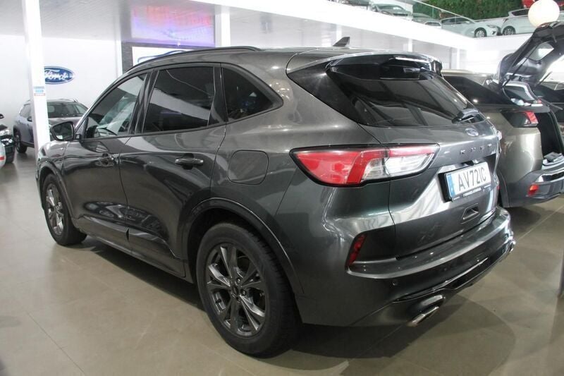 Usado Ford Kuga ST-Line 120 HP (88 kW) 2022 Antracite SUV