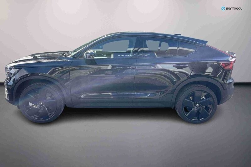 Usado Volvo EC40 184 kW (251 HP) 2025 Preto SUV