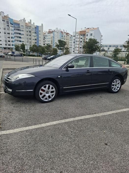 Usado 2007 Citroën C6 Exclusive Sedan | € 10.900 - Imagem 1/4