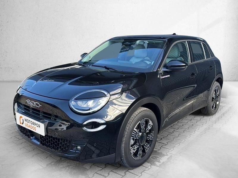 Preto Novo 2025 Fiat 600 SUV | € 23.900 (Preço justo) - Imagem 1/4