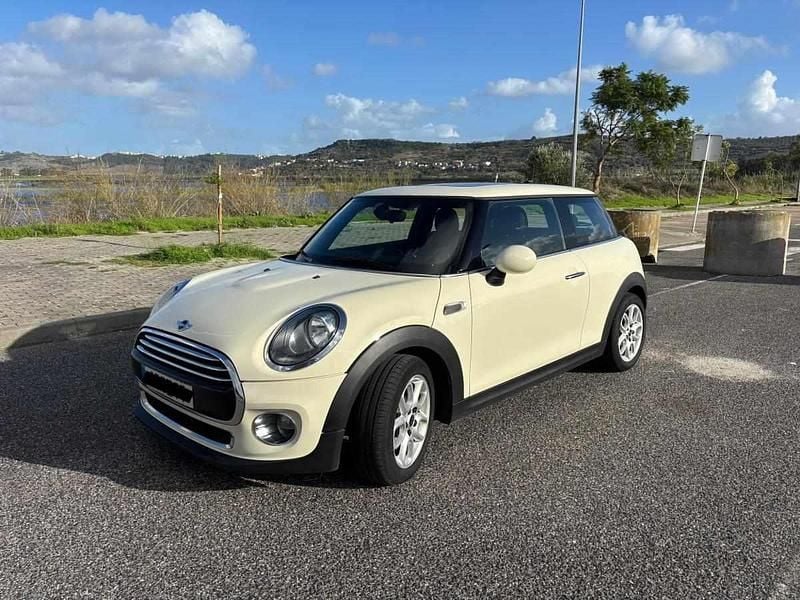 Branco Usado 2016 Mini Cooper D Citadino | € 16.500 (Preço justo) - Imagem 1/4