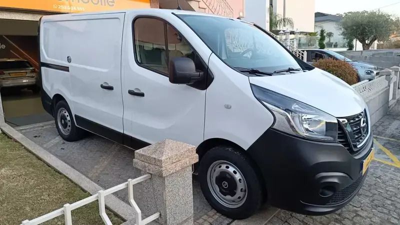 Branco Usado 2020 Nissan NV300 Van | € 20.900 - Imagem 1/4
