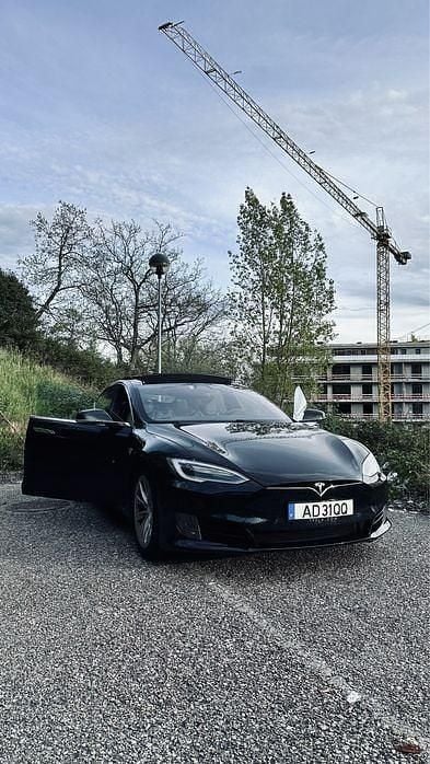 Usado 2017 Tesla Model S Sedan | € 20.999 - Imagem 1/4
