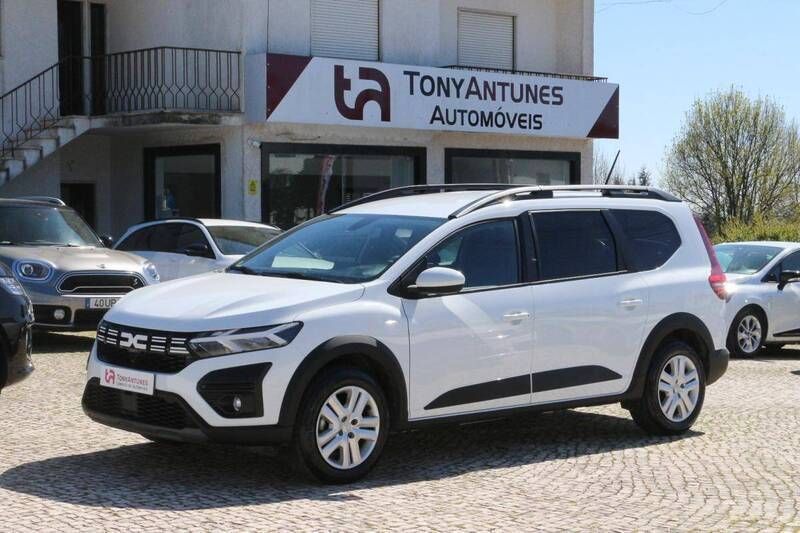 Branco Usado 2023 Dacia Jogger Comfort Monovolume | € 19.800 (Preço justo) - Imagem 1/4