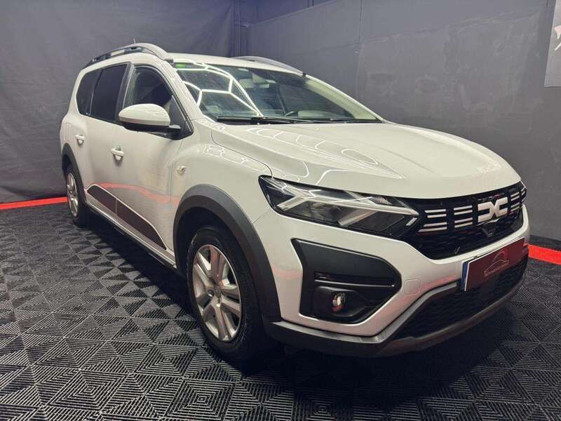 Branco Usado 2023 Dacia Jogger | € 16.000 - Imagem 1/4