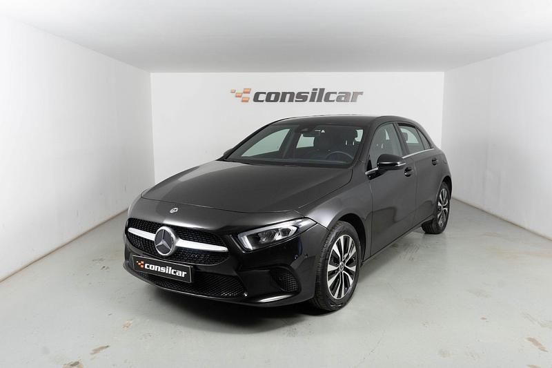 Preto Usado 2022 Mercedes A250 Progressive | € 24.780 (Bom preço) - Imagem 1/4