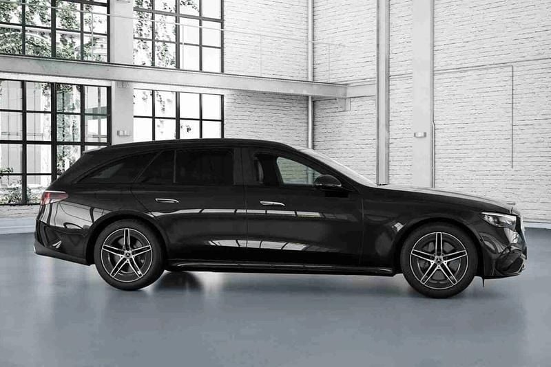 Preto Novo 2025 Mercedes E300 Carrinha | € 87.758 - Imagem 1/4