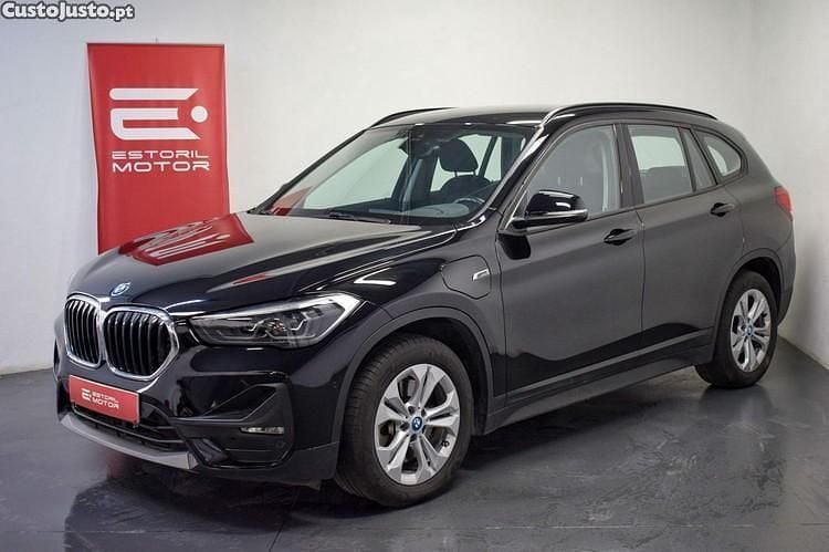 Cinza Usado 2022 BMW X1 SUV | € 27.500 (Preço justo) - Imagem 1/1