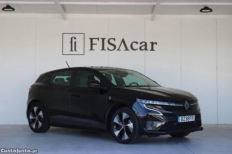 Preto Usado 2023 Renault Mégane Equilibre SUV | € 25.500 (Preço justo) - Imagem 1/1