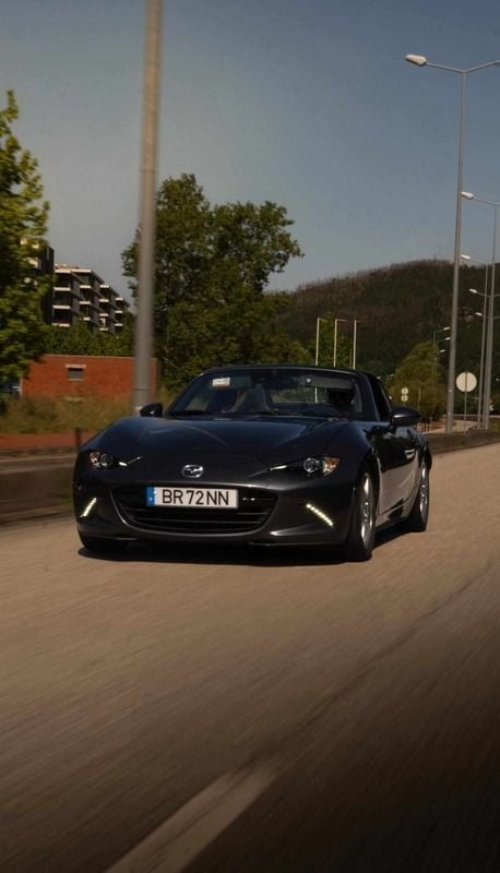Cinzento Usado 2021 Mazda MX5 Cabrios | € 29.900 (Caro) - Imagem 1/2