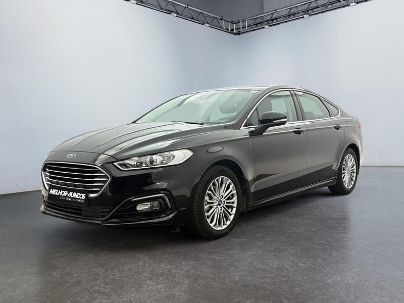 Preto Usado 2021 Ford Mondeo Titanium Sedan | € 21.990 - Imagem 1/4