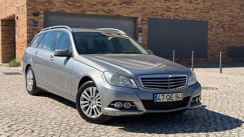 Usado 2012 Mercedes C220 Sedan | € 8.000 - Imagem 1/4