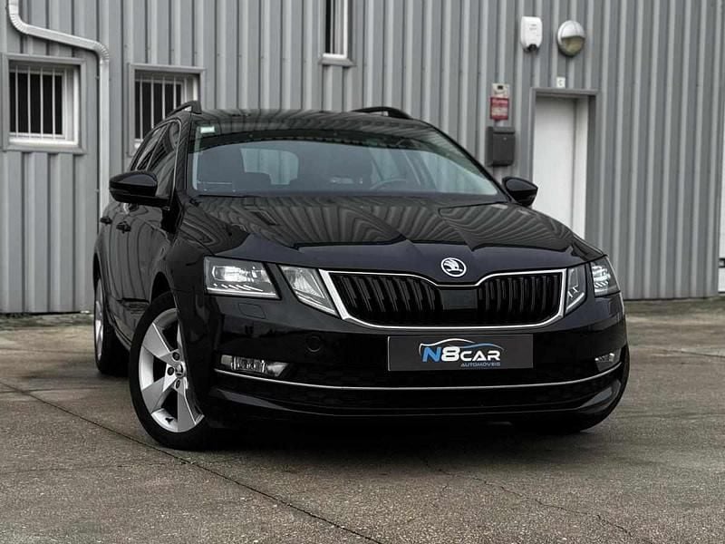 Usado Skoda Octavia 116 HP (85 kW) 2018 Preto Carrinha