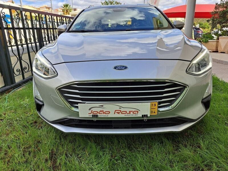 Usado Ford Focus Active 125 HP (91 kW) 2019 Cinzento (metalizado) Carrinha
