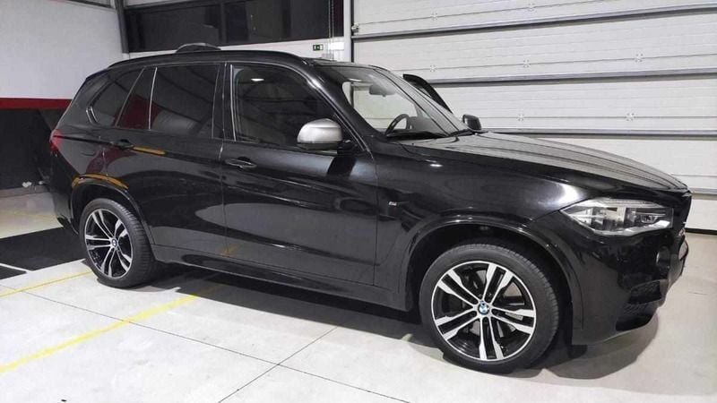 Preto Usado 2014 BMW X5 SUV | € 55.000 - Imagem 1/4