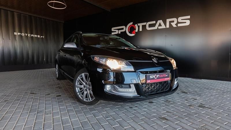 Preto Usado 2013 Renault Mégane III Carrinha | € 8.990 (Preço justo) - Imagem 1/4