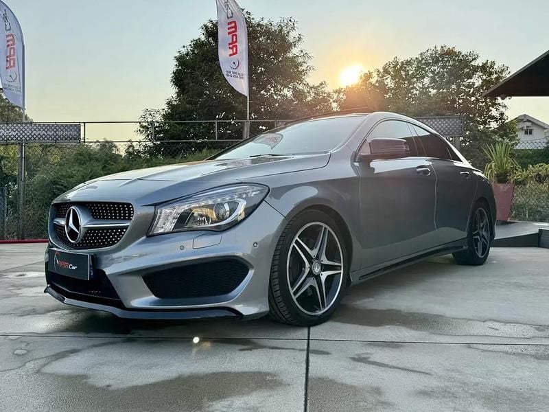 Cinzento Usado 2013 Mercedes CLA220 AMG line Sedan | € 19.999 (Bom preço) - Imagem 1/4