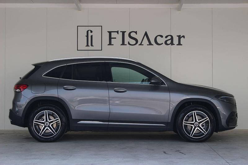 Cinza Usado 2023 Mercedes EQA250+ AMG line SUV | € 48.400 - Imagem 1/3