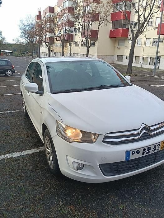 Usado Citroën C-Elysee I Seduction 72 HP (52 kW) 2013 Sedan