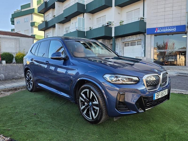 Azul Usado 2023 BMW iX3 M Sport SUV | € 47.950 (Preço justo) - Imagem 1/4