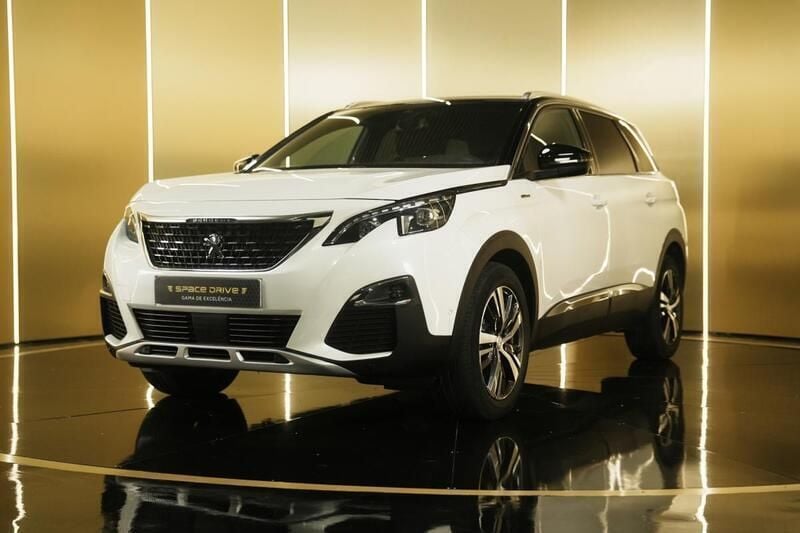 Branco Usado 2019 Peugeot 5008 GT-line Monovolume | € 26.900 (Caro) - Imagem 1/4