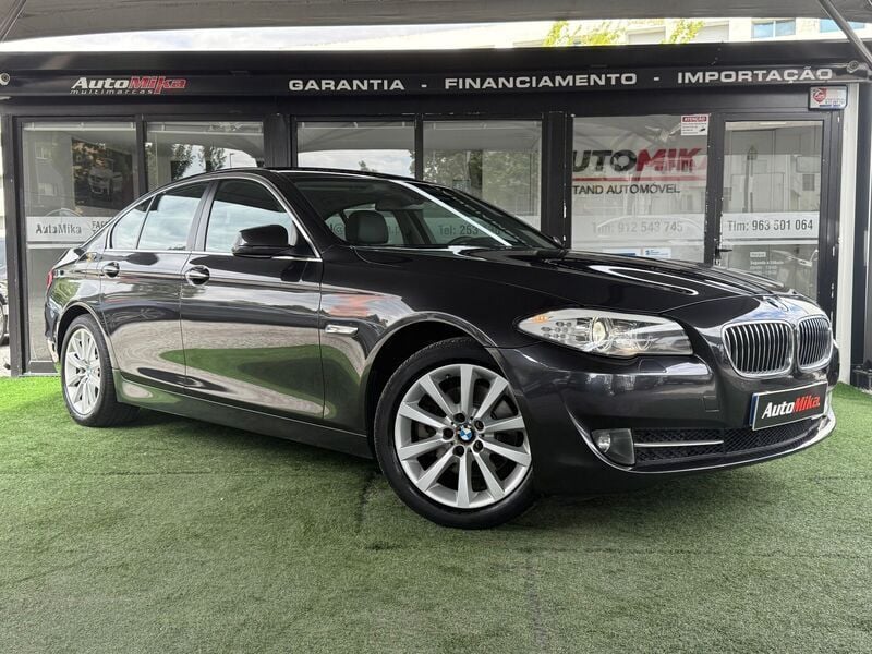 Cinza Usado 2012 BMW 520 Luxury Line Sedan | € 16.750 (Preço justo) - Imagem 1/4