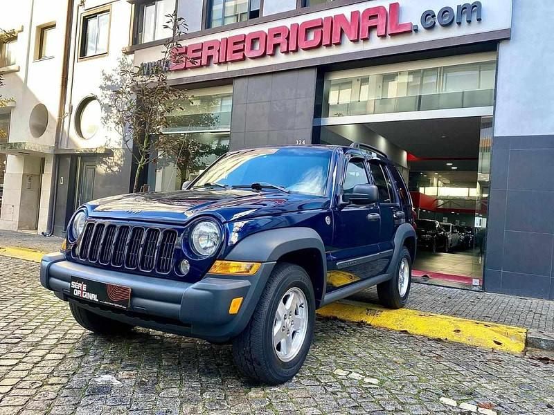 Azul Usado 2006 Jeep Cherokee SUV | € 14.600 - Imagem 1/4