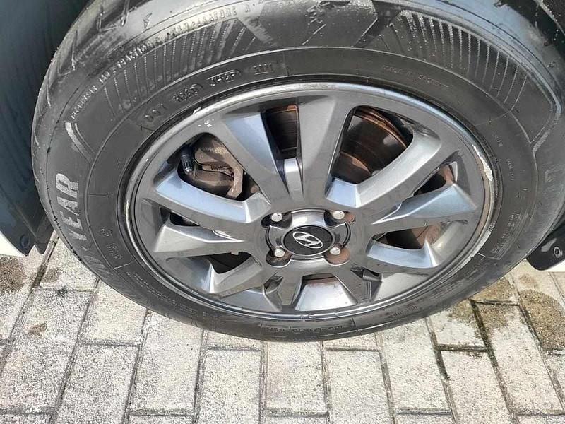 Usado Hyundai i20 75 HP (55 kW) 2017 Branco