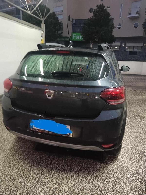 Cinzento Usado 2021 Dacia Sandero Citadino | € 13.000 (Bom preço) - Imagem 1/4