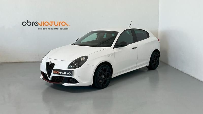 Branco Usado 2019 Alfa Romeo Giulietta Citadino | € 18.500 (Preço elevado) - Imagem 1/2