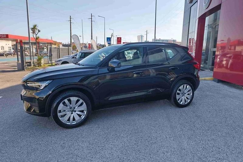 Usado Volvo EX40 Core 185 kW (252 HP) 2024 Preto SUV